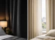 Perde blackout vs dimout: cili variant fiton?