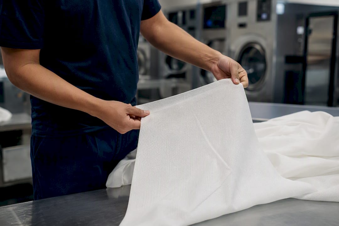 Hotel Procurement: Why T-200 Often Outlasts 400+ Retail Thread Counts